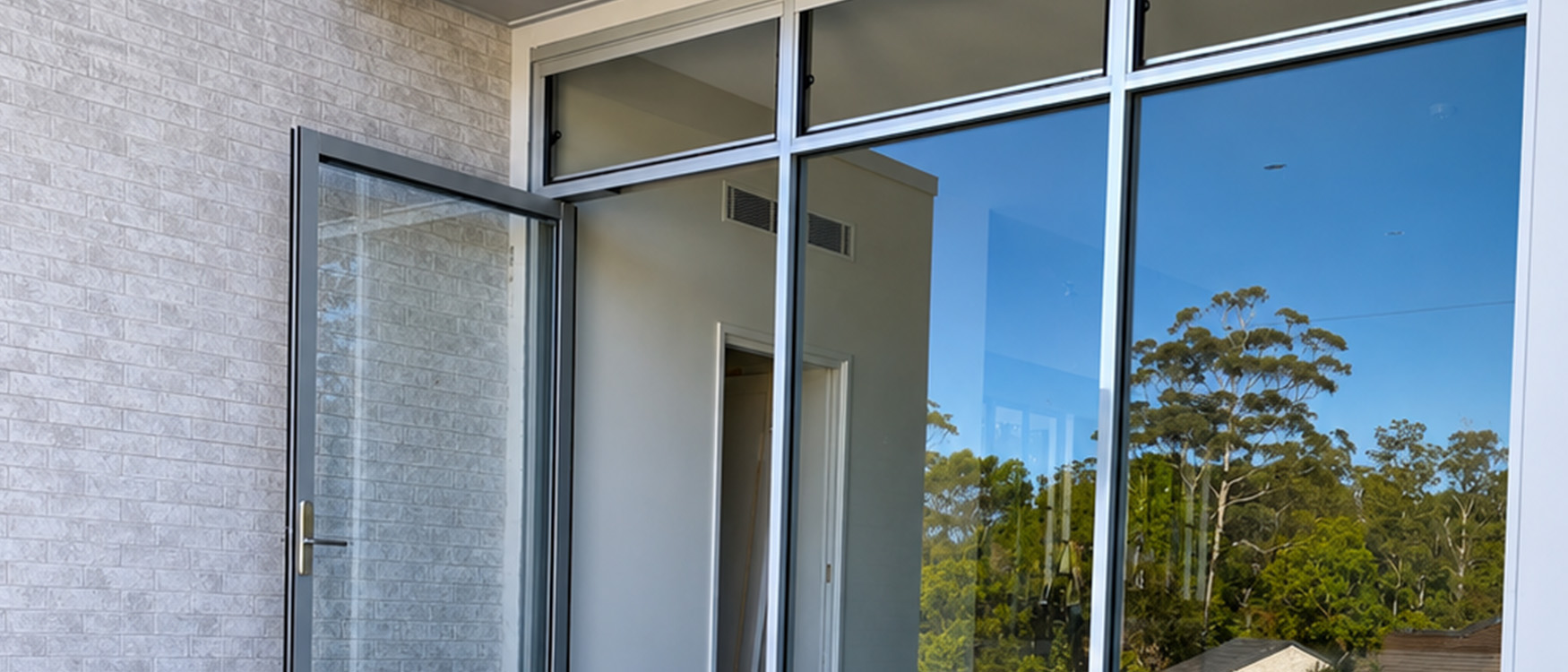 Aluminium-framed glass commercial shopfront